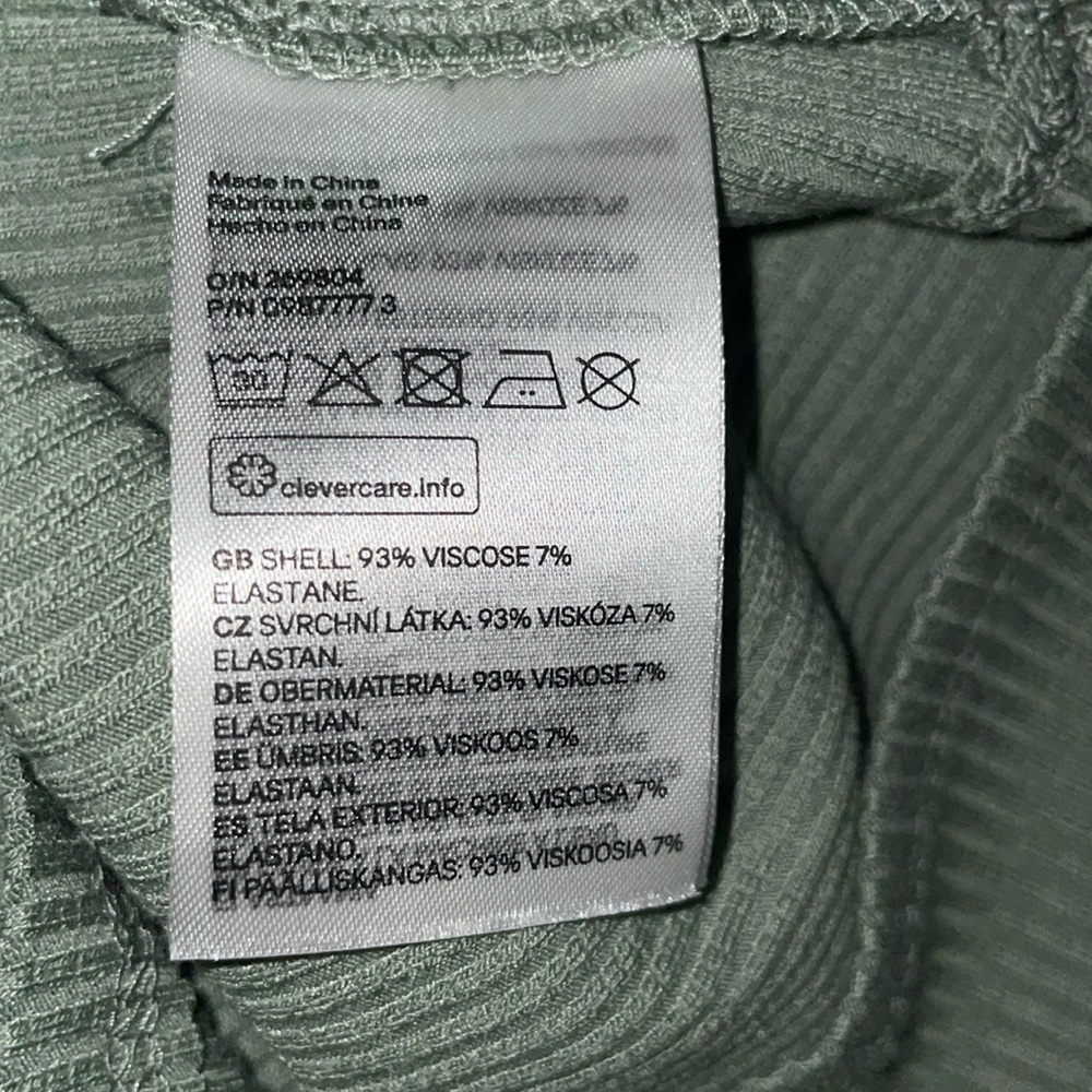 H&M Spaghetti Strap Ribbed Crop Tank - Picture 4 of 5